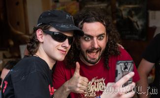 IMG_7151-Selfie_mit_Chris_von_Alestorm.jpg