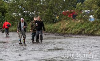 IMG_a8602-Weg_zum_Festivalgelande.jpg