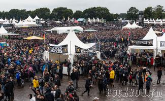 IMG_a8626-Wacken-Crowd_-_trotz_Matschholle.jpg