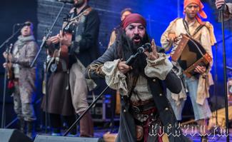 IMG_a8700-Ye_Banished_Privateers.jpg