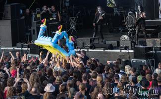 IMG_2307-Crowdsurfen_mal_anders.jpg