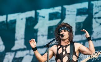 IMG_4391-Steel_Panther.jpg