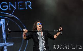 IMG_2991-Foreigner.jpg