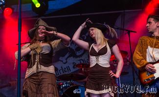 IMG_3643-Mr._Hurley_und_die_Pulveraffen_Rockshow.jpg