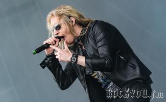 IMG_3942-Dragonforce.jpg