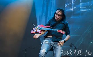 IMG_3986-Dragonforce.jpg