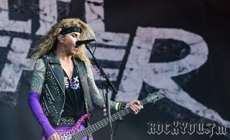 IMG_4333-Steel_Panther.jpg