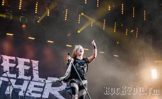 IMG_4338-Steel_Panther.jpg