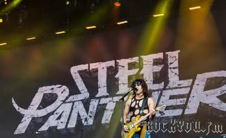 IMG_4350-Steel_Panther.jpg