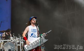 IMG_2219-Alestorm.jpg