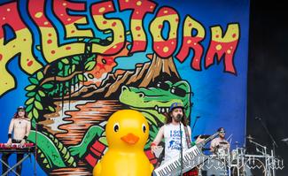 IMG_2248-Alestorm.jpg