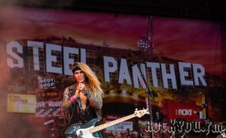 IMG_2408-Steel_Panther.jpg