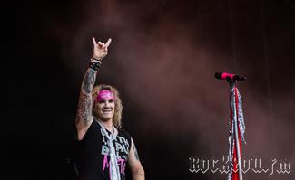 IMG_2440-Steel_Panther.jpg