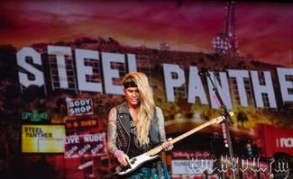 IMG_2462-Steel_Panther.jpg