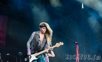 IMG_2476-Steel_Panther.jpg