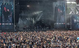 IMG_6536-Crowd_bei_Equilibrium.jpg